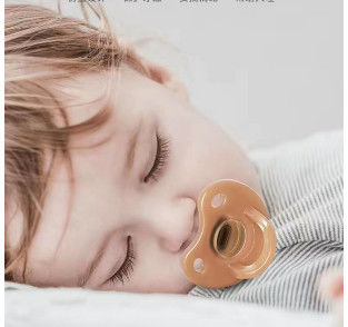Van de fopspeen Zilveren nanoparticle van het babysilicone zachte vloeibare het siliconefopspeen